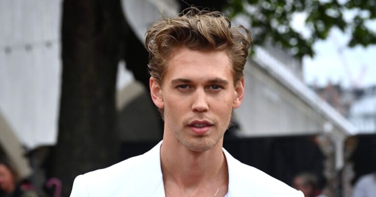 Why Austin Butler ‘Went Home In Tears’ While Filming ‘Elvis’ 