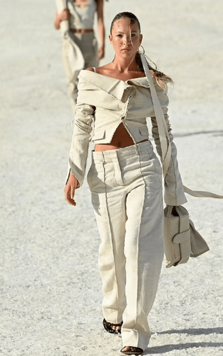 Supermodel Kate Moss’s 19-year-old daughter took to the catwalk as part of the Jacquemus show