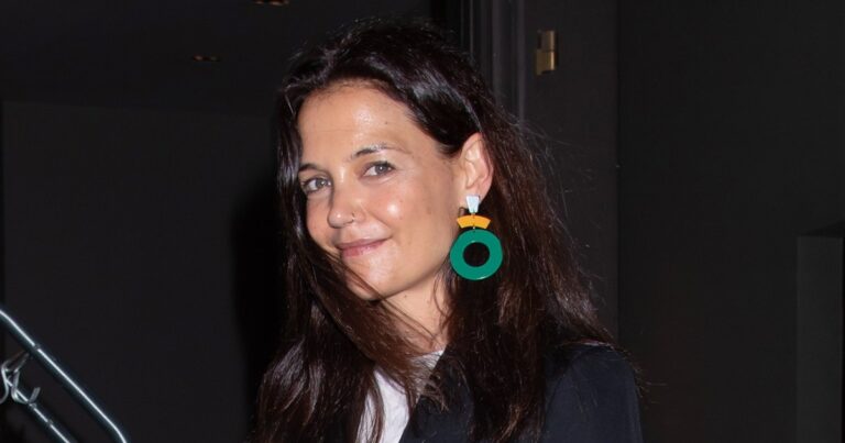 Katie Holmes’ Hairstylist Always Uses This $25 Volumizing Spray on Her Hair