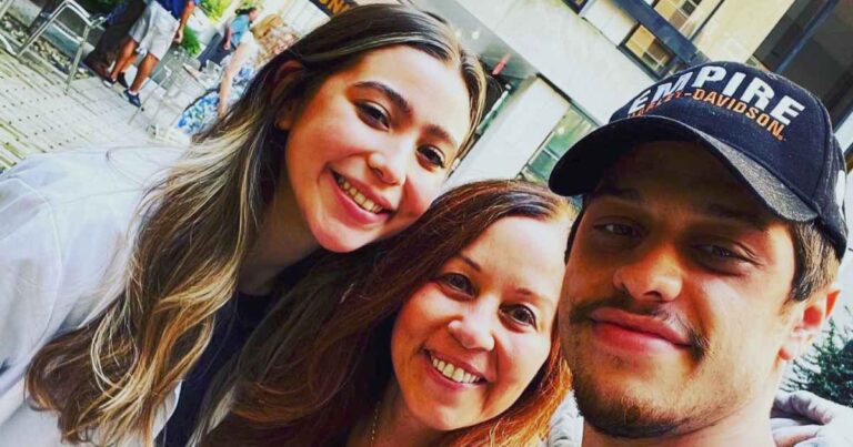 Family Pic! Pete Davidson Celebrates Sister’s Graduation Amid Kim Split